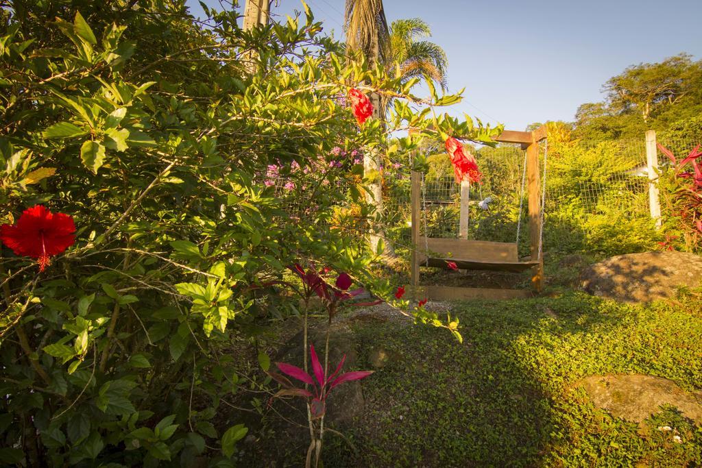 Haleiwa Chales E Suites - A Guest House Do Prumirim Ubatuba Kültér fotó