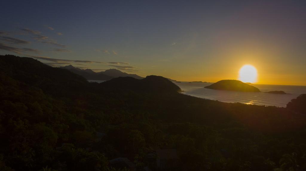 Haleiwa Chales E Suites - A Guest House Do Prumirim Ubatuba Kültér fotó